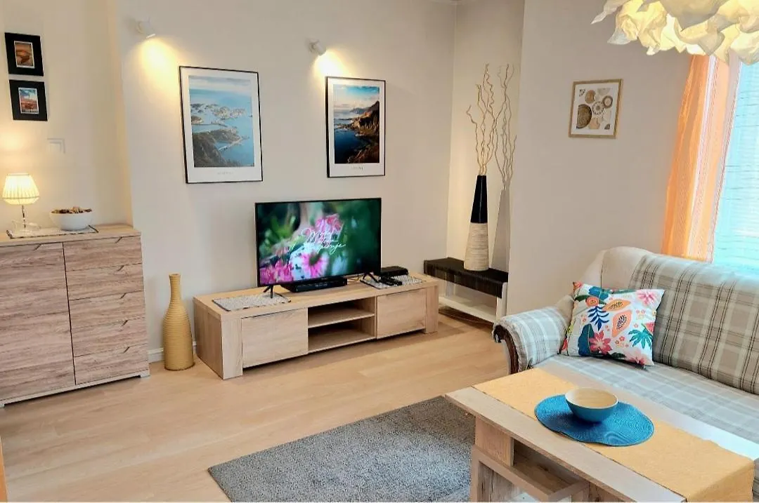 Apartament W Spokojnej Okolicy Nr2 - Sopot Kamienny Potok 0*,  Poland